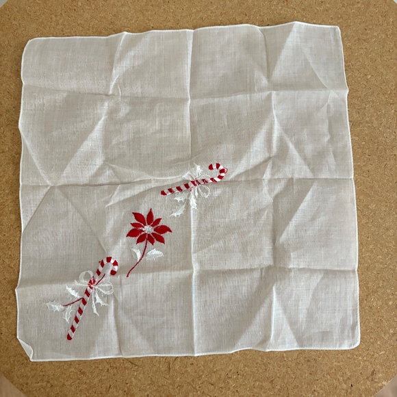 LOT of 12 Vintage Hankerchiefs - Picture 4 of 14